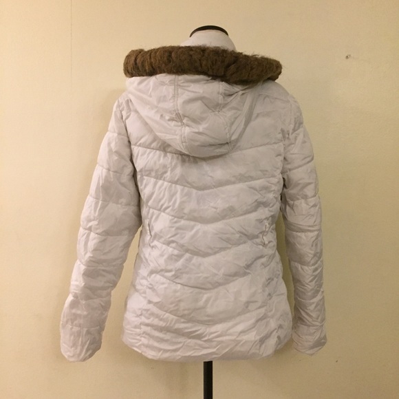 U.S. Polo Assn. Women's Puffer Jacket with… - Picture 3 of 7